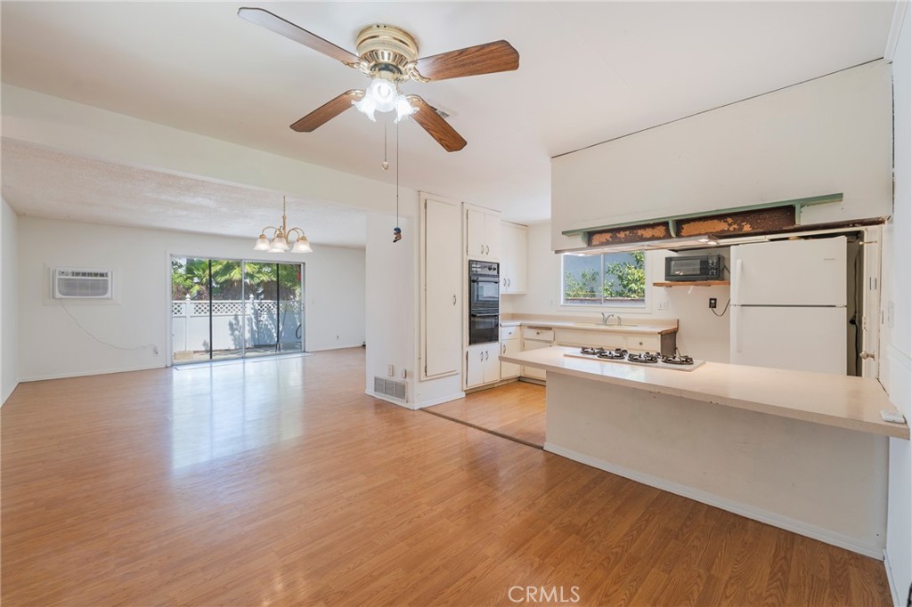 331 E. Olive Ave.