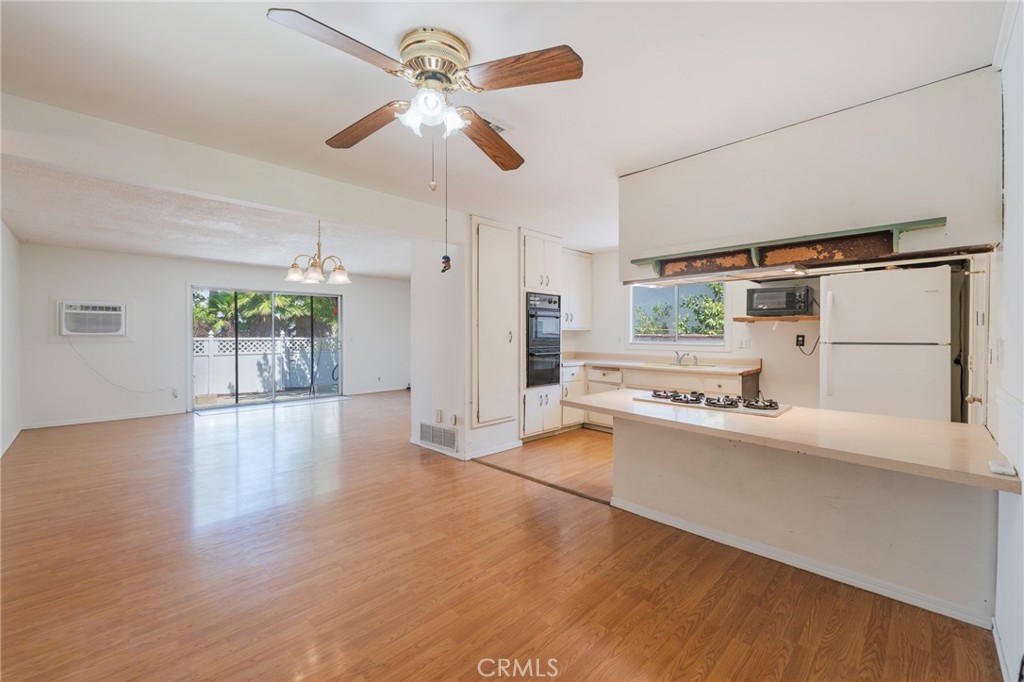 331 E. Olive Ave.