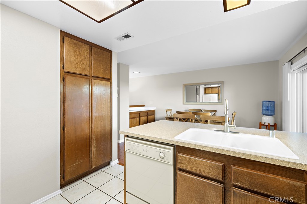 17614 Windward