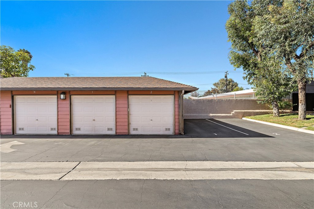 17614 Windward