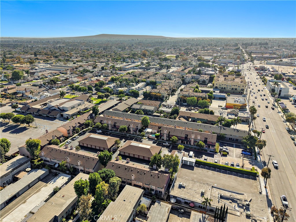 17614 Windward