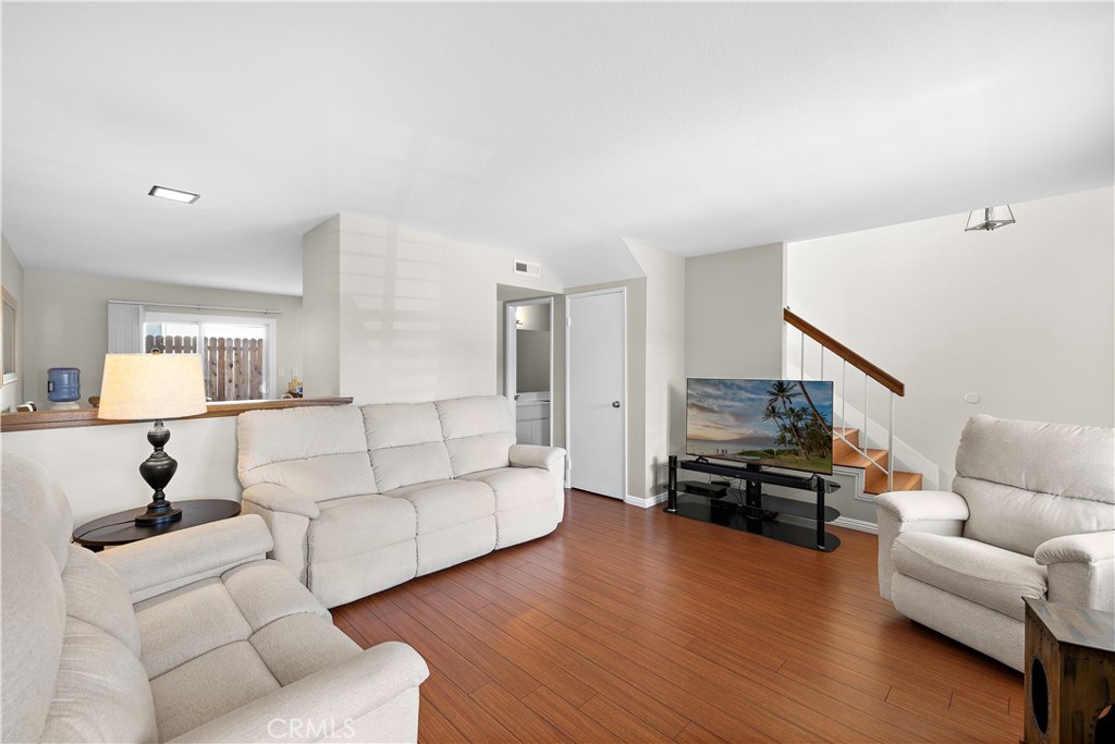 17614 Windward