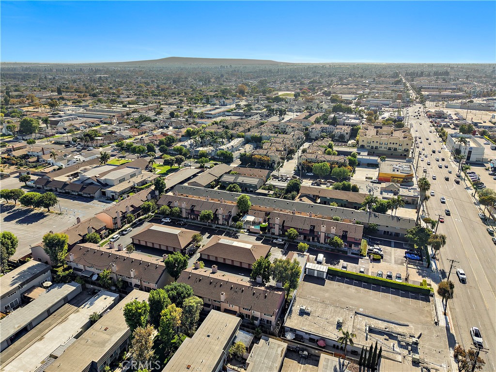 17614 Windward