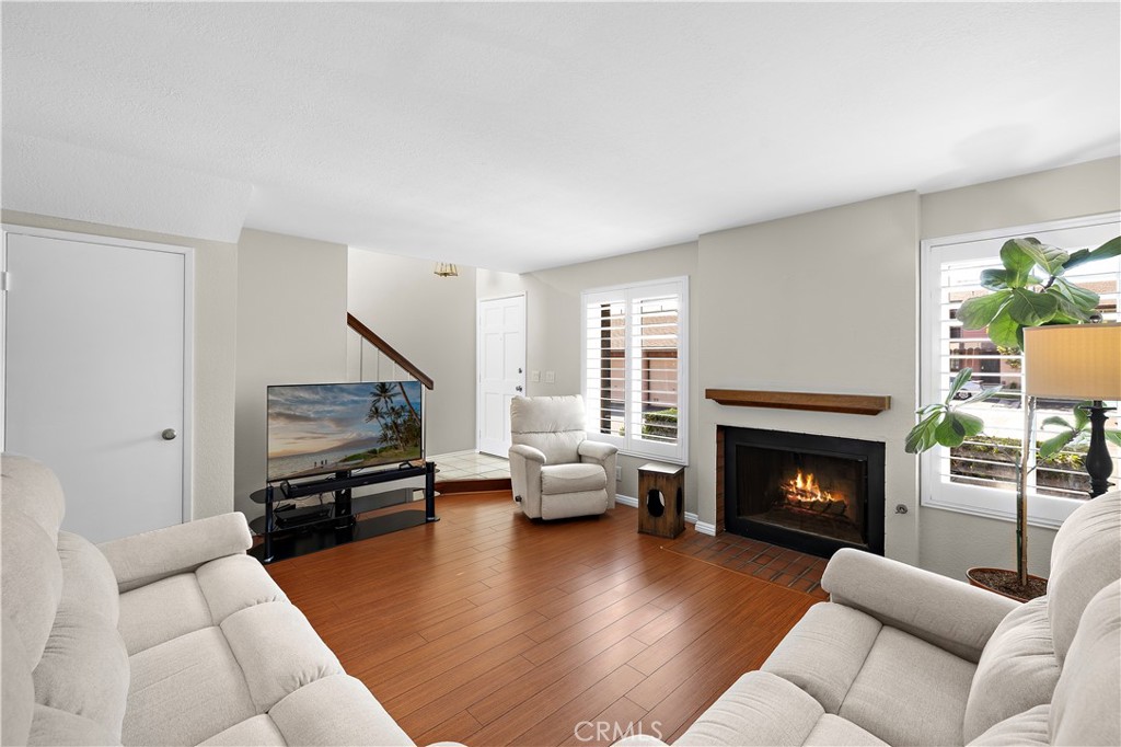 17614 Windward