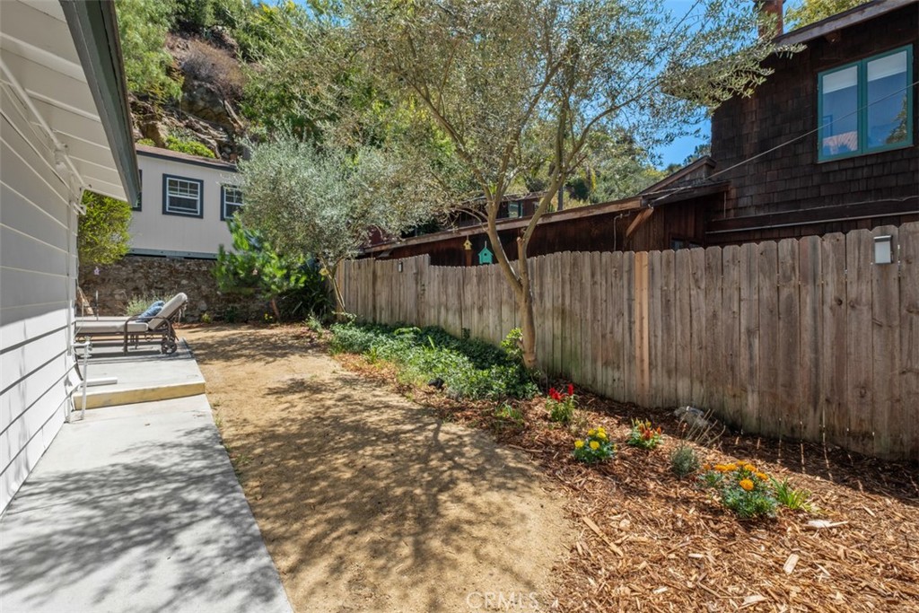 1535 Arroyo Dr