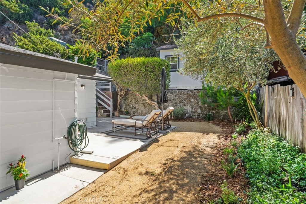 1535 Arroyo Dr