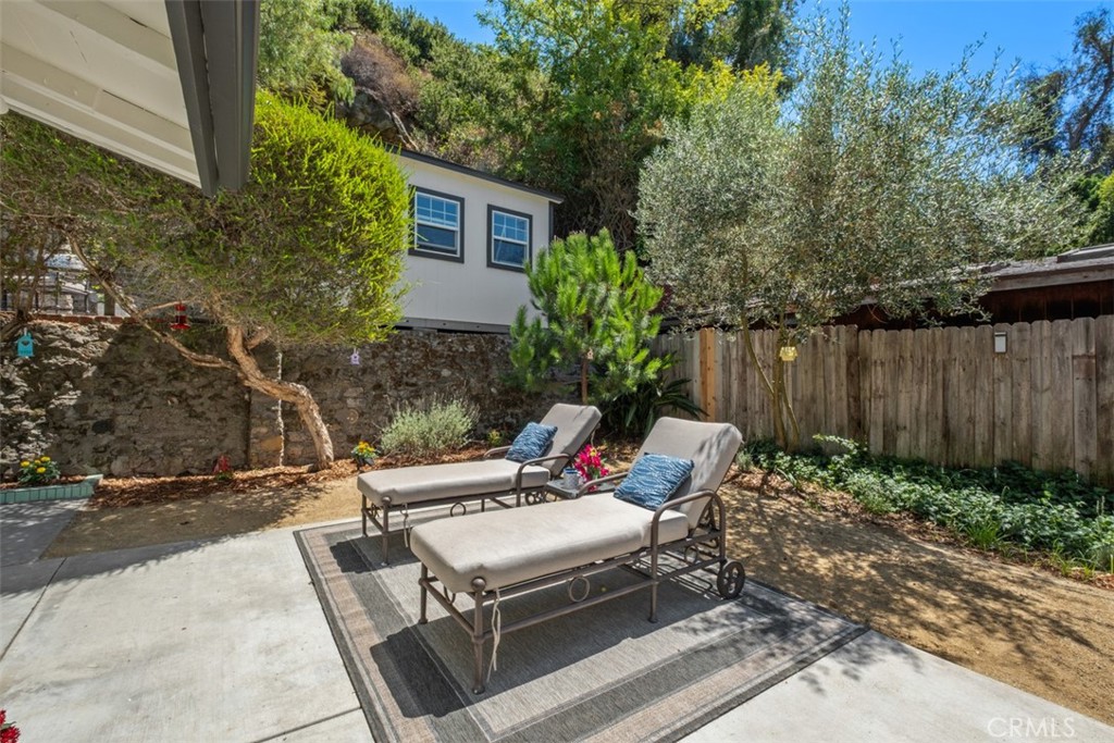 1535 Arroyo Dr