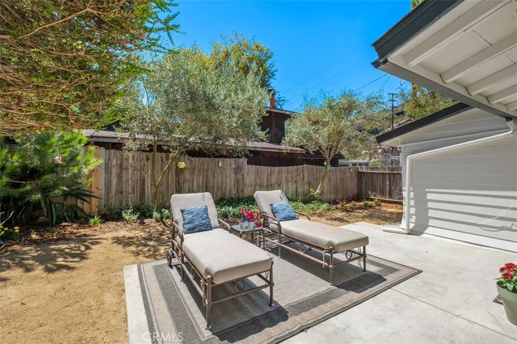 1535 Arroyo Dr