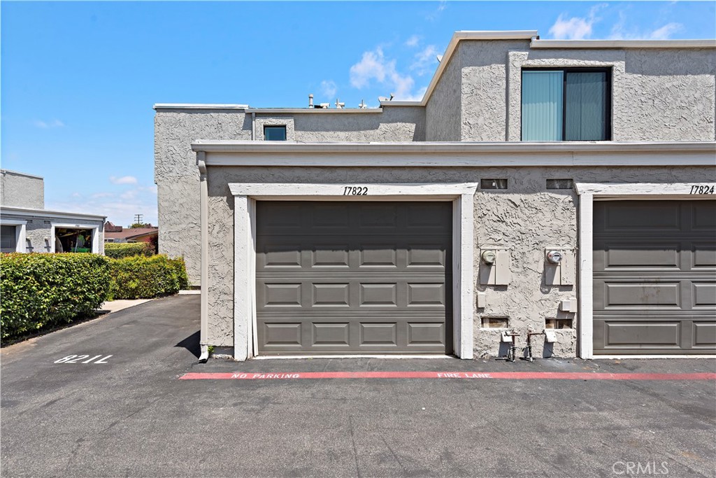 17822 La Costa