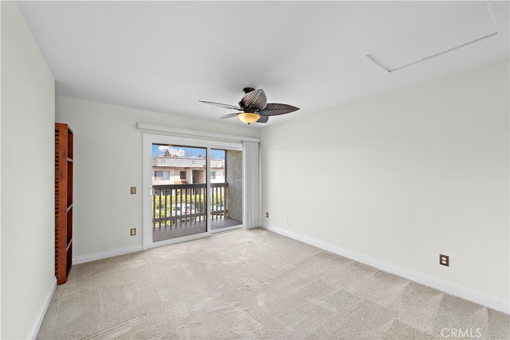 17822 La Costa