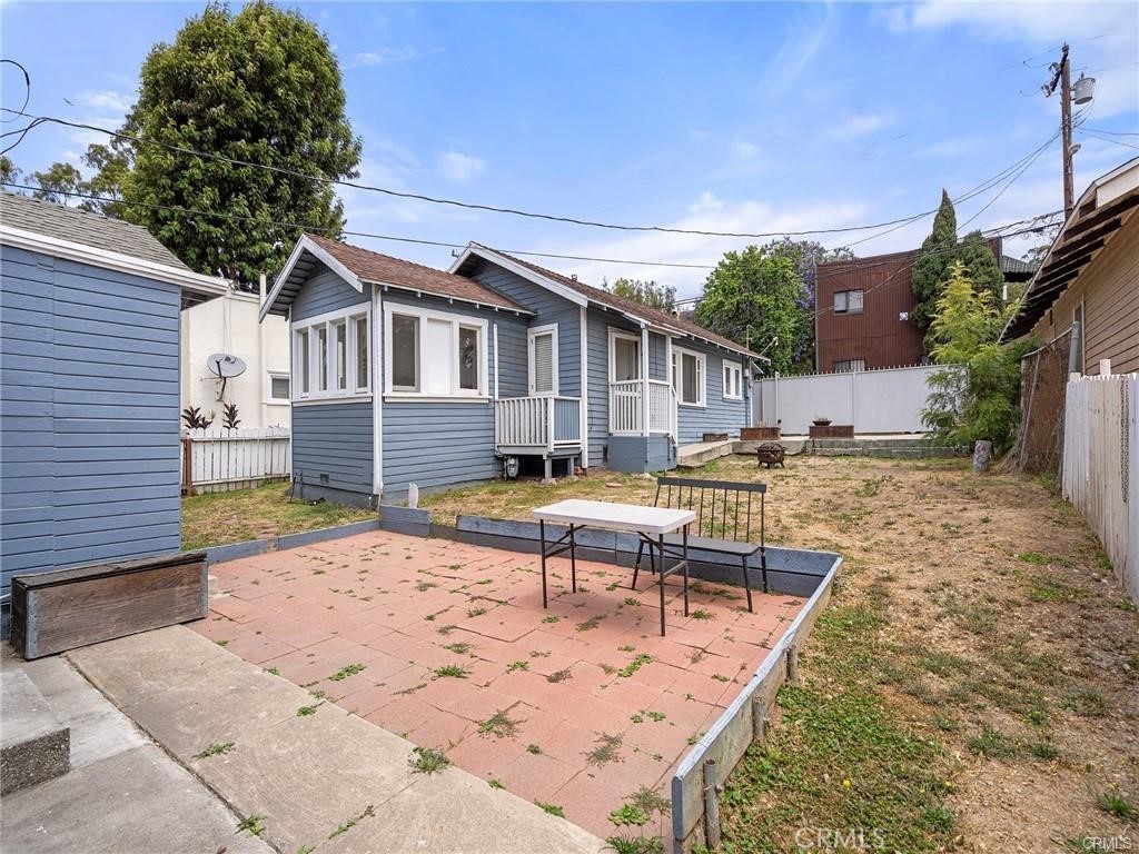 757 N Loma Vista