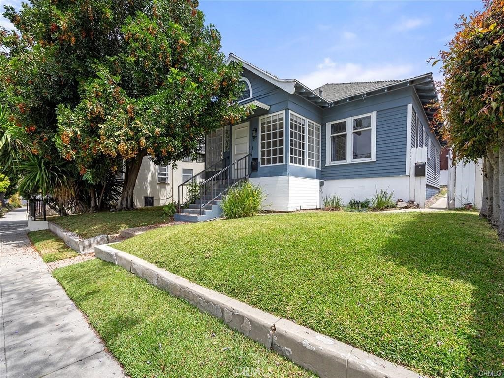 757 N Loma Vista