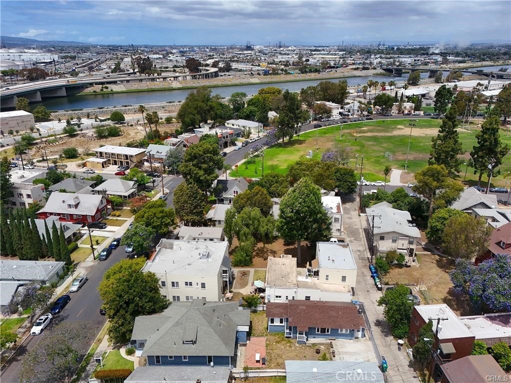 757 N Loma Vista
