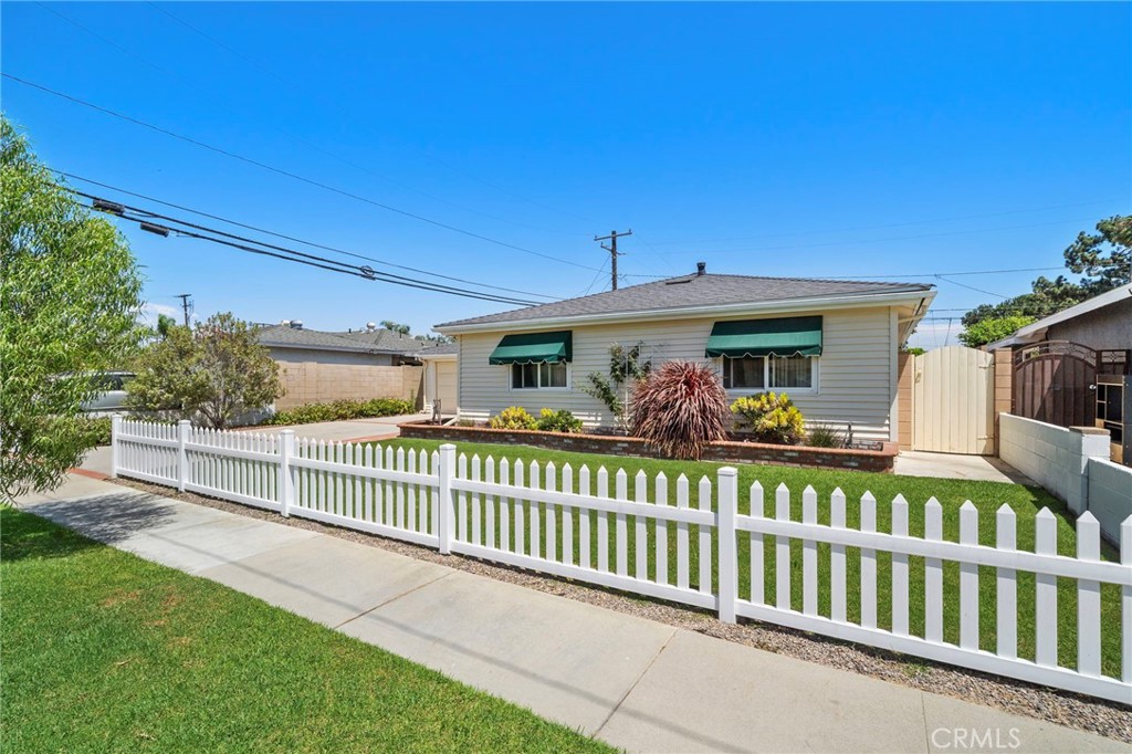 15022 Hunter Lane