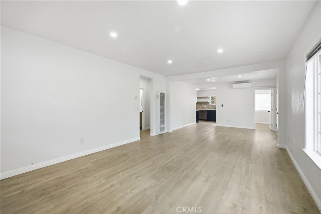 206 Acacia Street