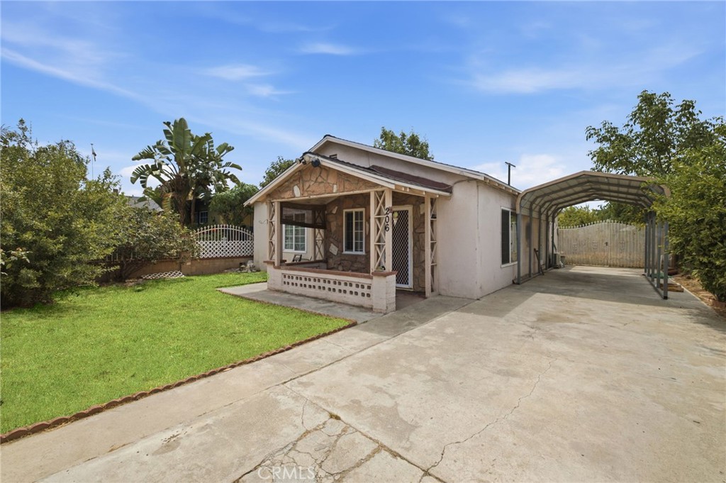 206 Acacia Street