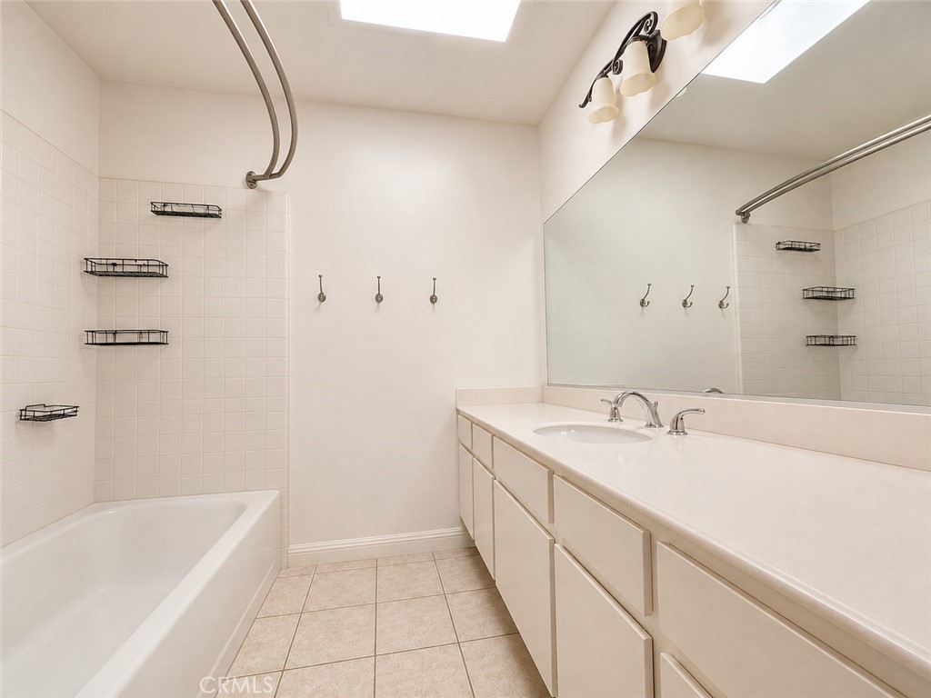 3336 Paseo Halcon