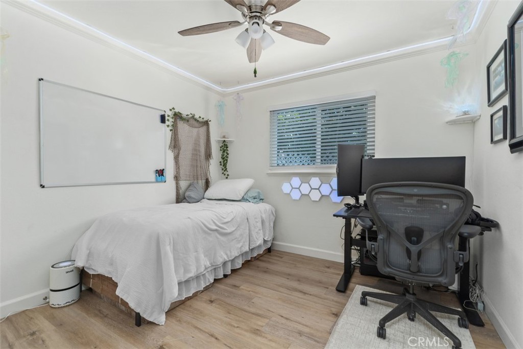 2264 E Standish