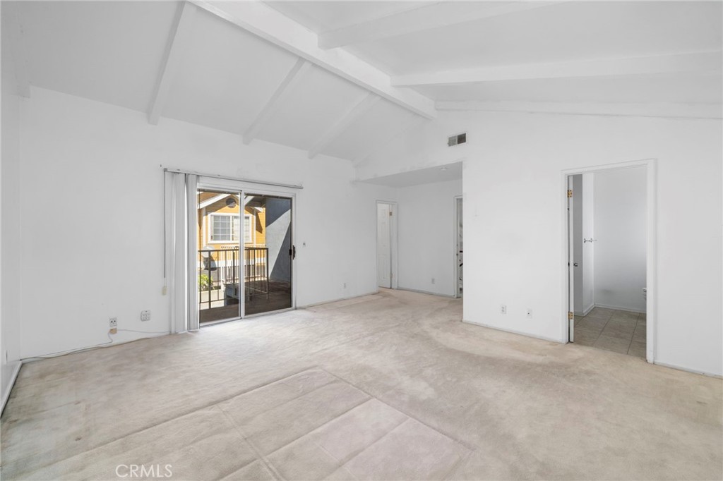 540 E 219th