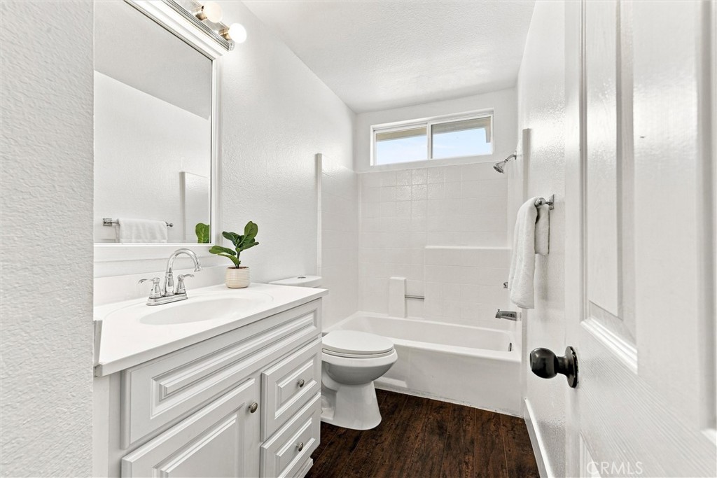 11593 Norgate