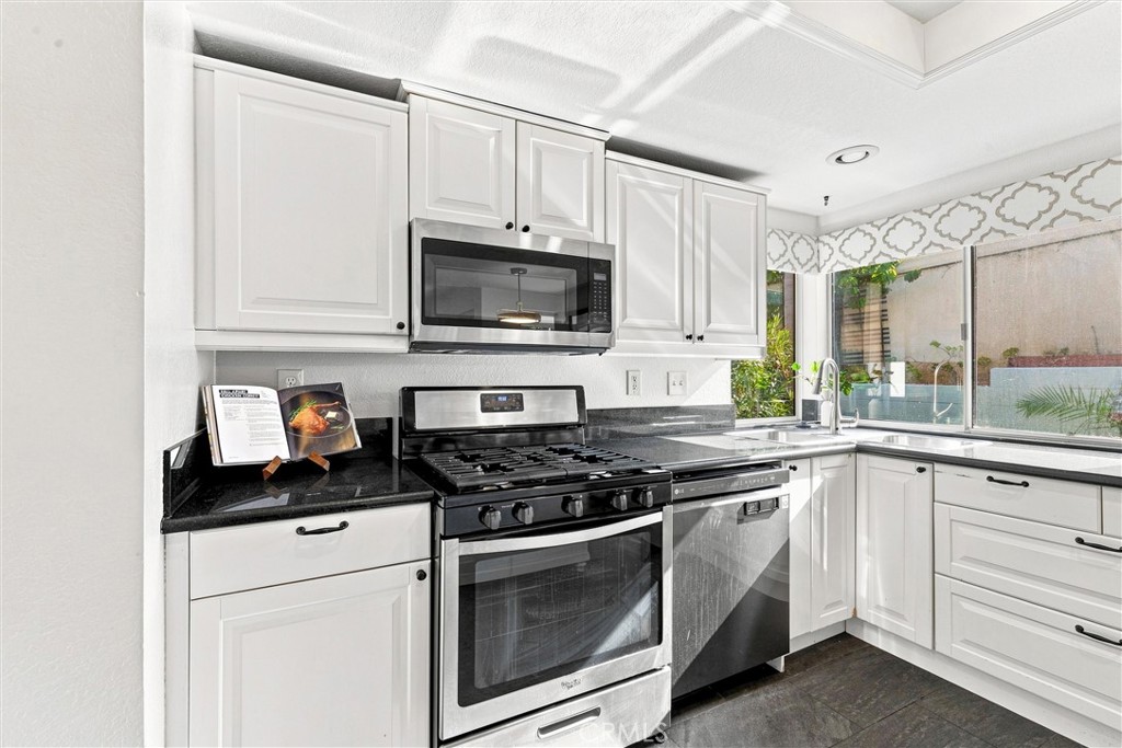 11593 Norgate
