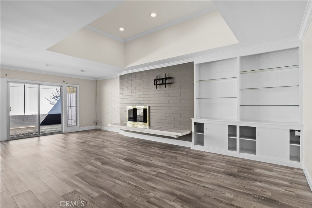 2424 University