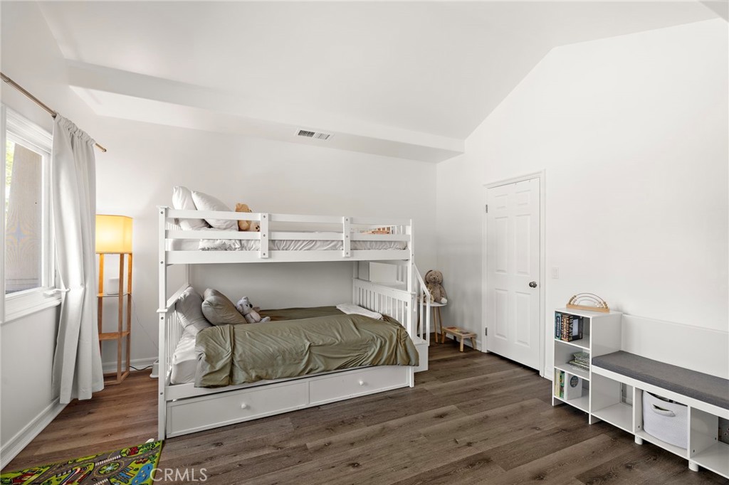 1582 White Alder