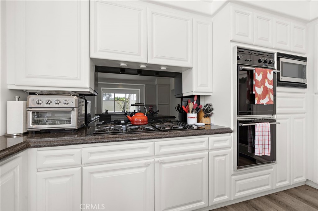 1582 White Alder