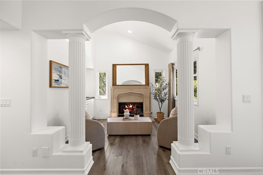 1582 White Alder