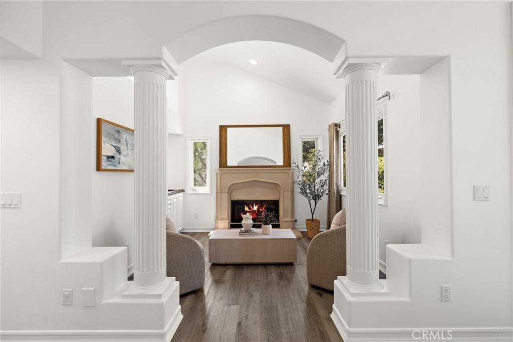 1582 White Alder