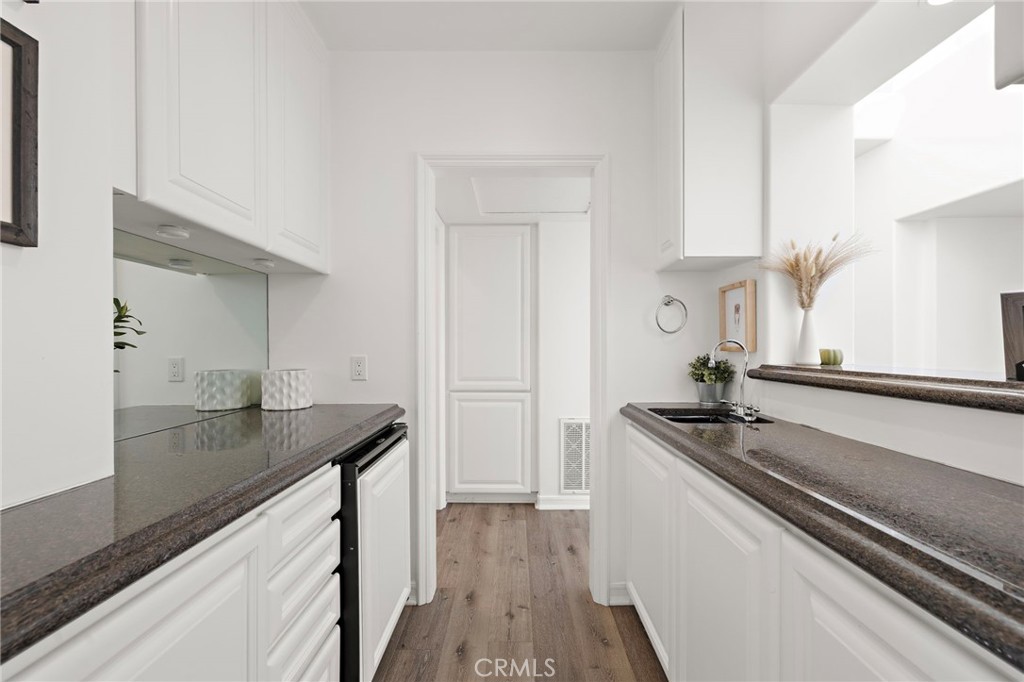 1582 White Alder
