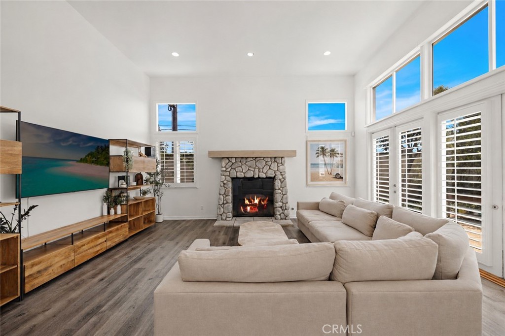 1582 White Alder