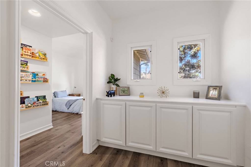 1582 White Alder