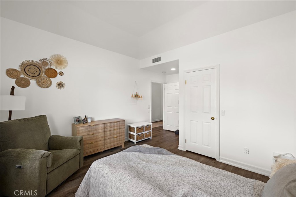 1582 White Alder