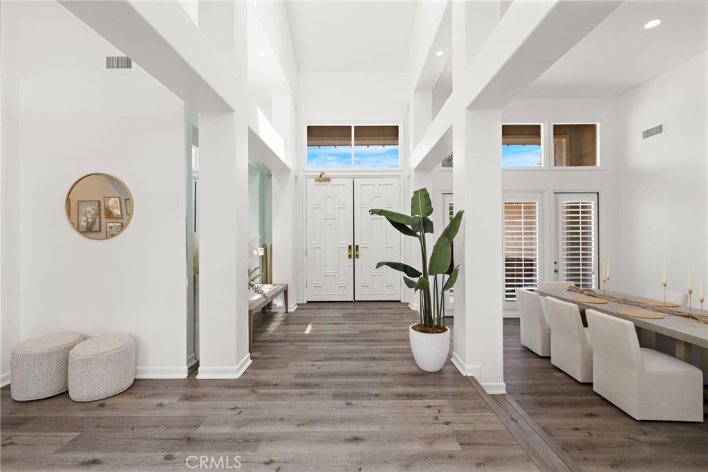 1582 White Alder