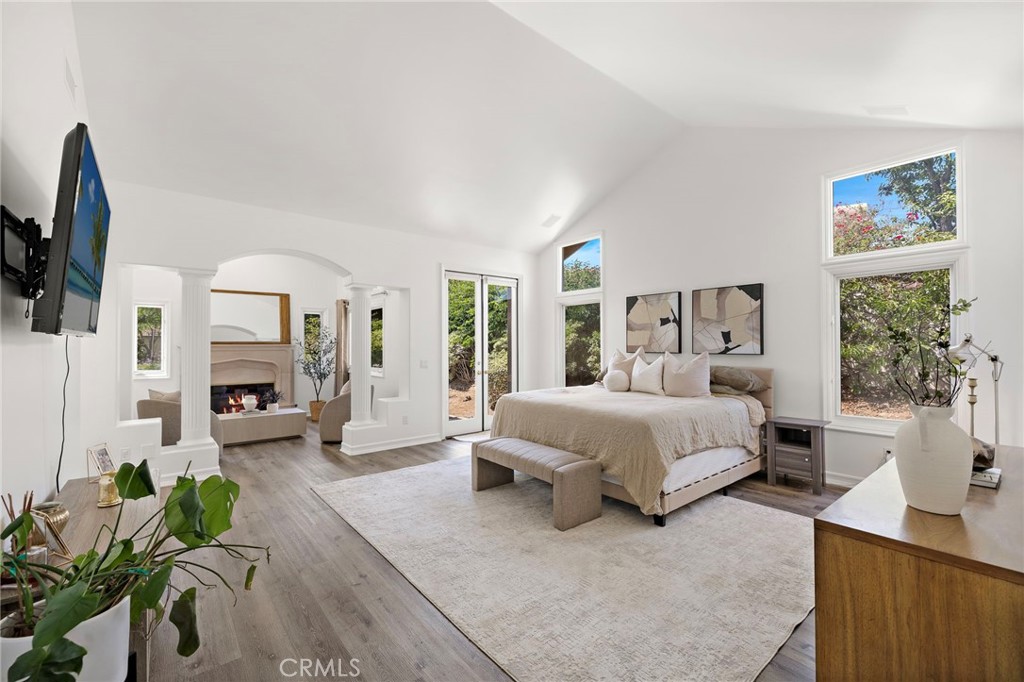 1582 White Alder