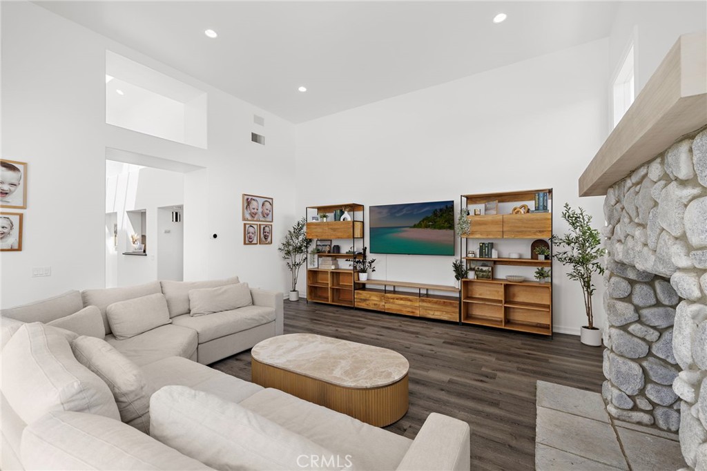 1582 White Alder