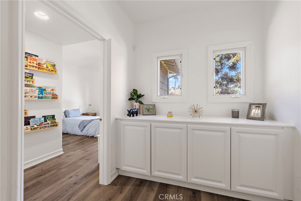 1582 White Alder
