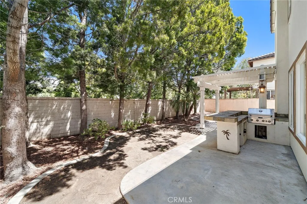 7405 Paloma Drive