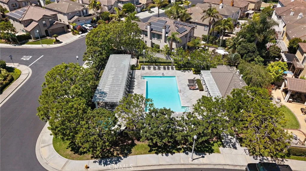 7405 Paloma Drive
