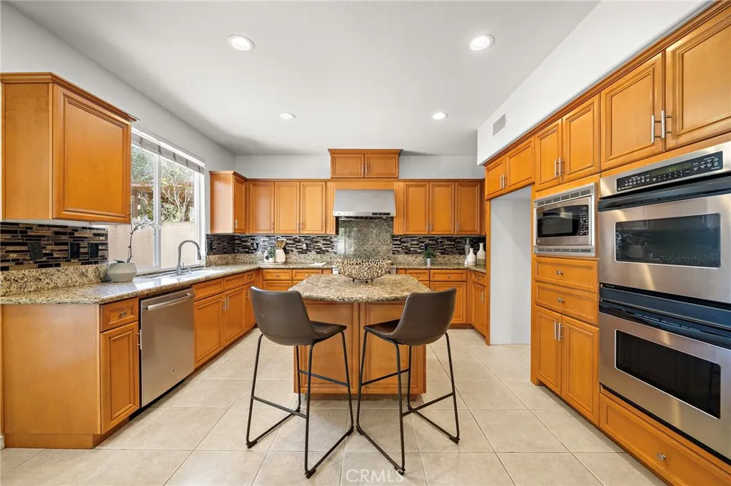 7405 Paloma Drive