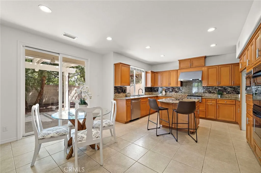 7405 Paloma Drive