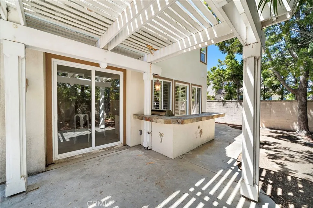 7405 Paloma Drive