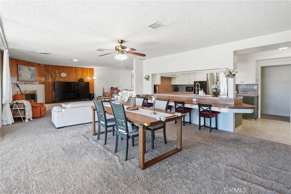 11525 Sunnybrook Lane