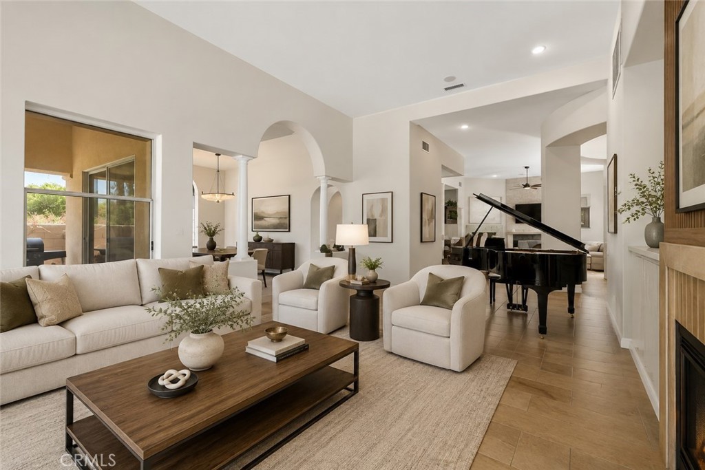 1228 Verdugo