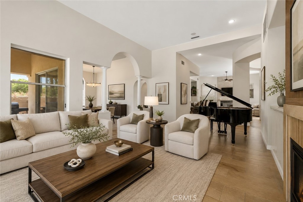 1228 Verdugo