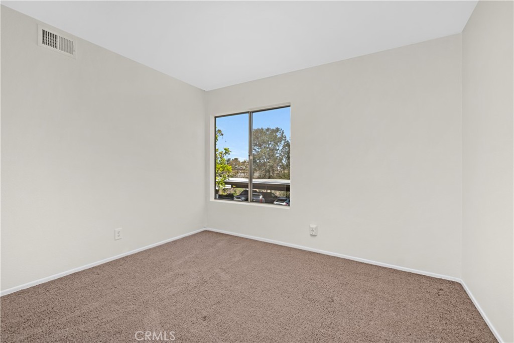 10 Birchwood