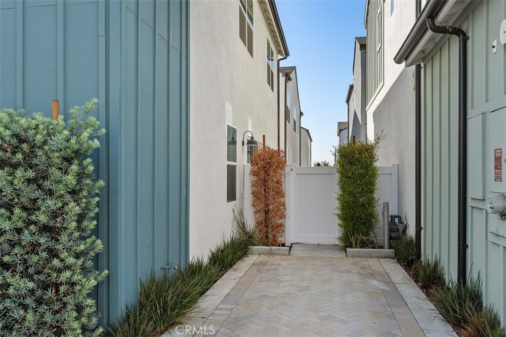 4448 Forsyth Paseo
