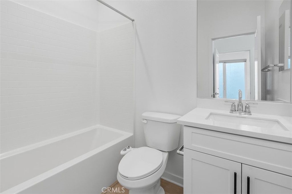 4448 Forsyth Paseo