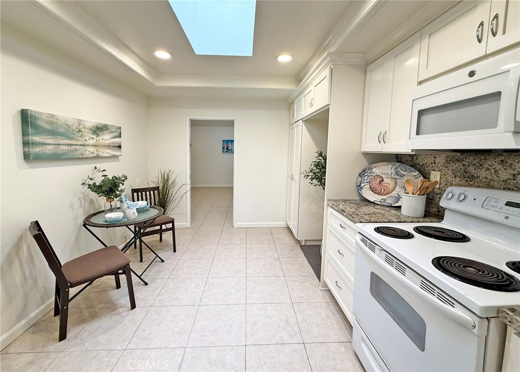 19886 Waterview Lane